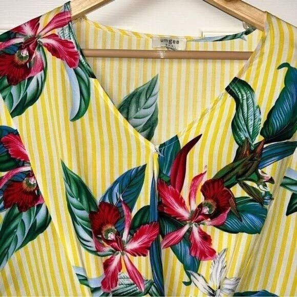 Umgee Yellow Flower Striped Knotted Waist Blouse With Ruffle Sleeves Size Small - Picture 3 of 8